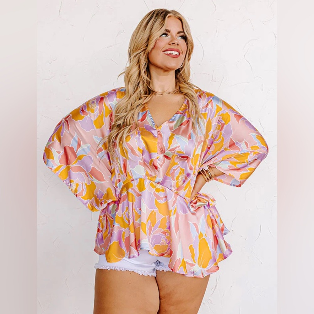 Silky Floral Multicolor Top - Picture 1 of 4